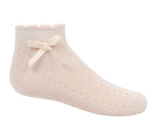 Load image into Gallery viewer, Zubii Textured Dot With Bow Anklet