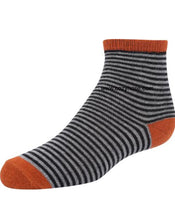 Load image into Gallery viewer, Zubii Boys Black/Grey Thin Striped With Colored Toe And Top Sock 266