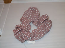 Load image into Gallery viewer, Rikas Collection Scattered Dots Scrunchie RC49941