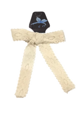Load image into Gallery viewer, Roshee Girls Classic Lace Bow Clip - COZY HOSE